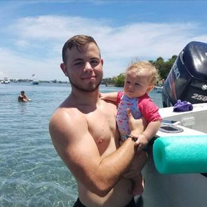 Meet your Posher, Devin